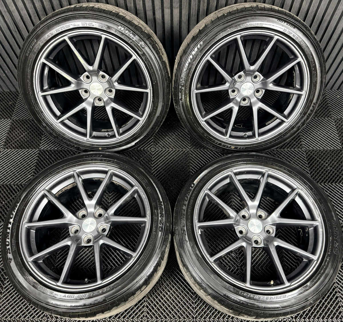 18'' Tesla Model 3 Grey Alloys Wheels Tyres 5X114.3 1044261-00-A Genuine