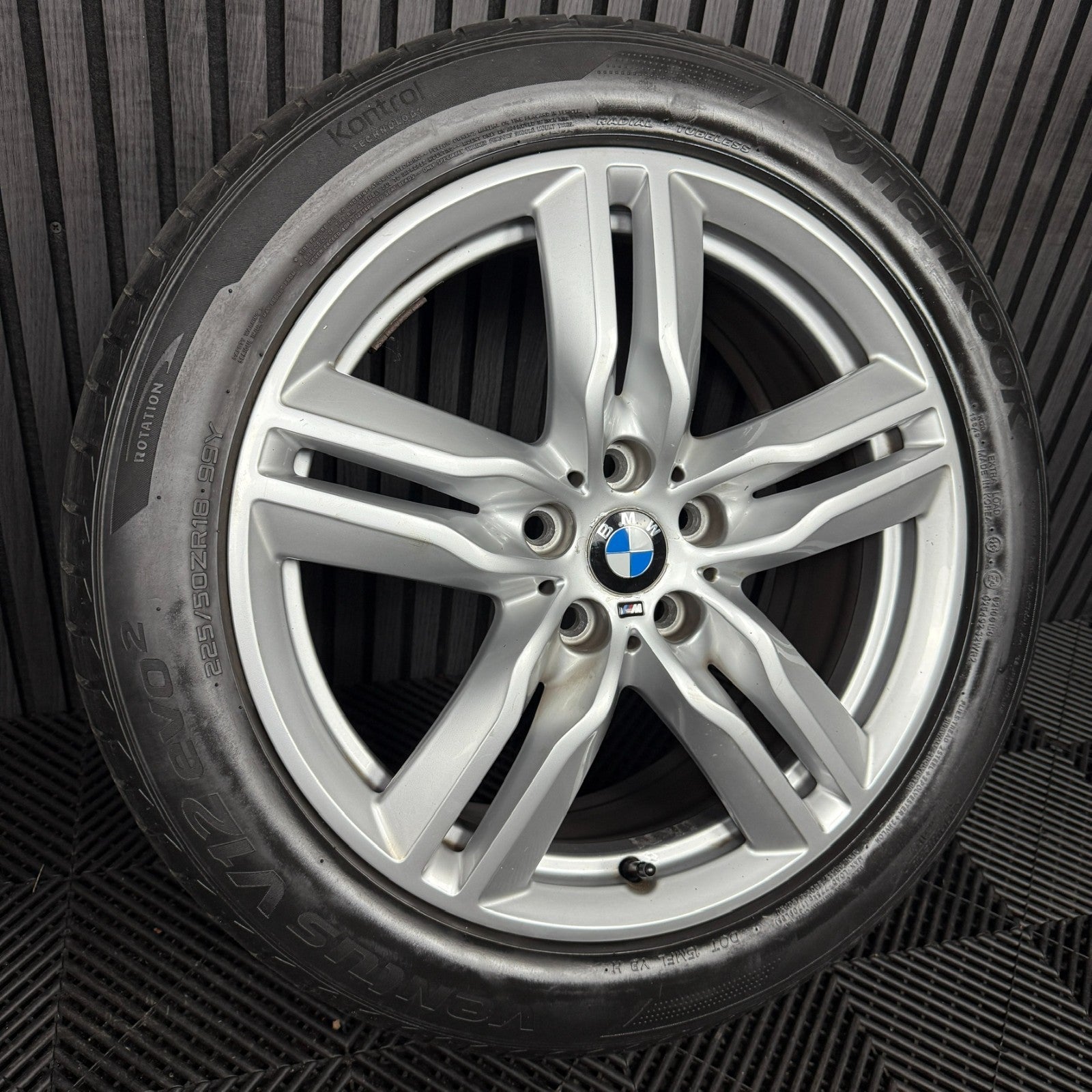1X 18'' GENUINE BMW X1 570 F48 X2 F39 M SPORT ALLOY WHEEL TYRE 7850456 7.5J ET51