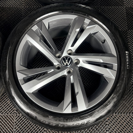 19'' VW Tiguan R Line Valencia Grey Alloy Wheels Tyre Alloys 5NA601025AG Genuine
