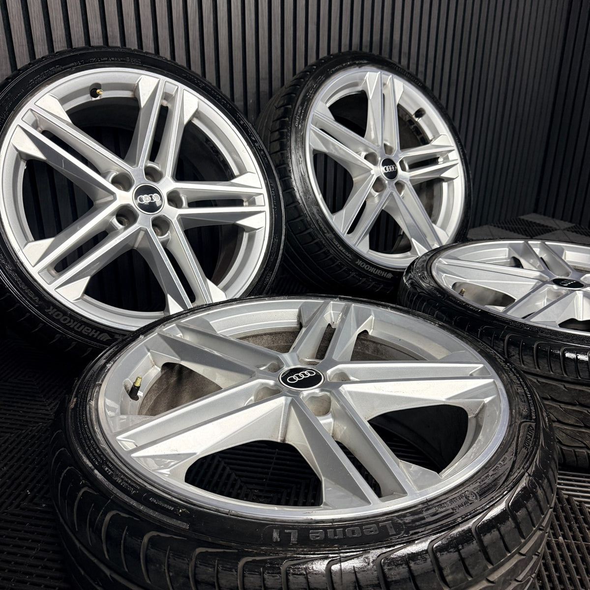 19'' Audi A3 A4 S Line Wheels Alloys Tyres 80A601025G Genuine
