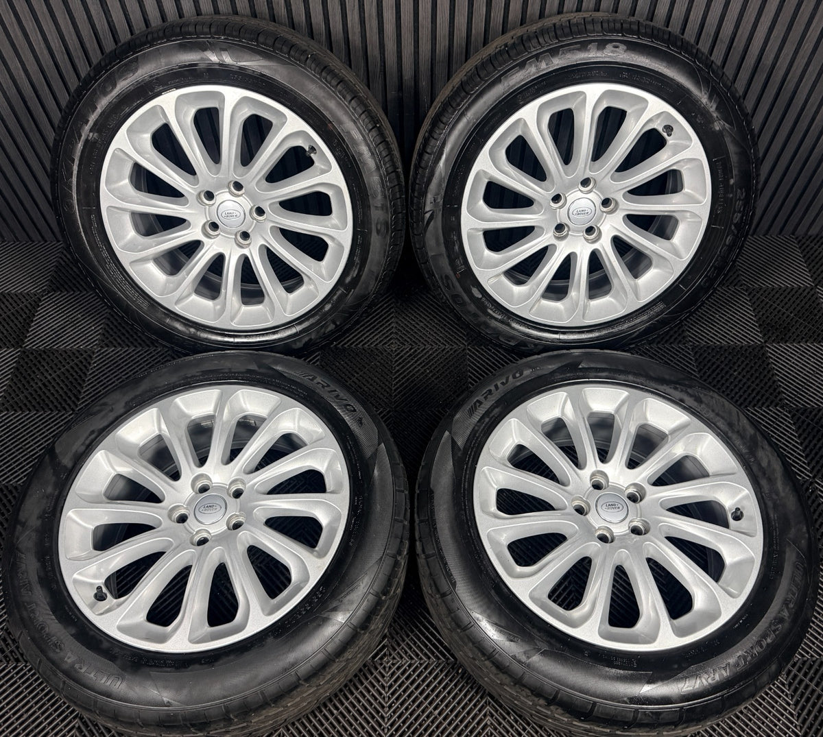 20" Range Rover Vogue Land 1065 Wheel Tyres Alloys L462 JK520-1007-GA Genuine