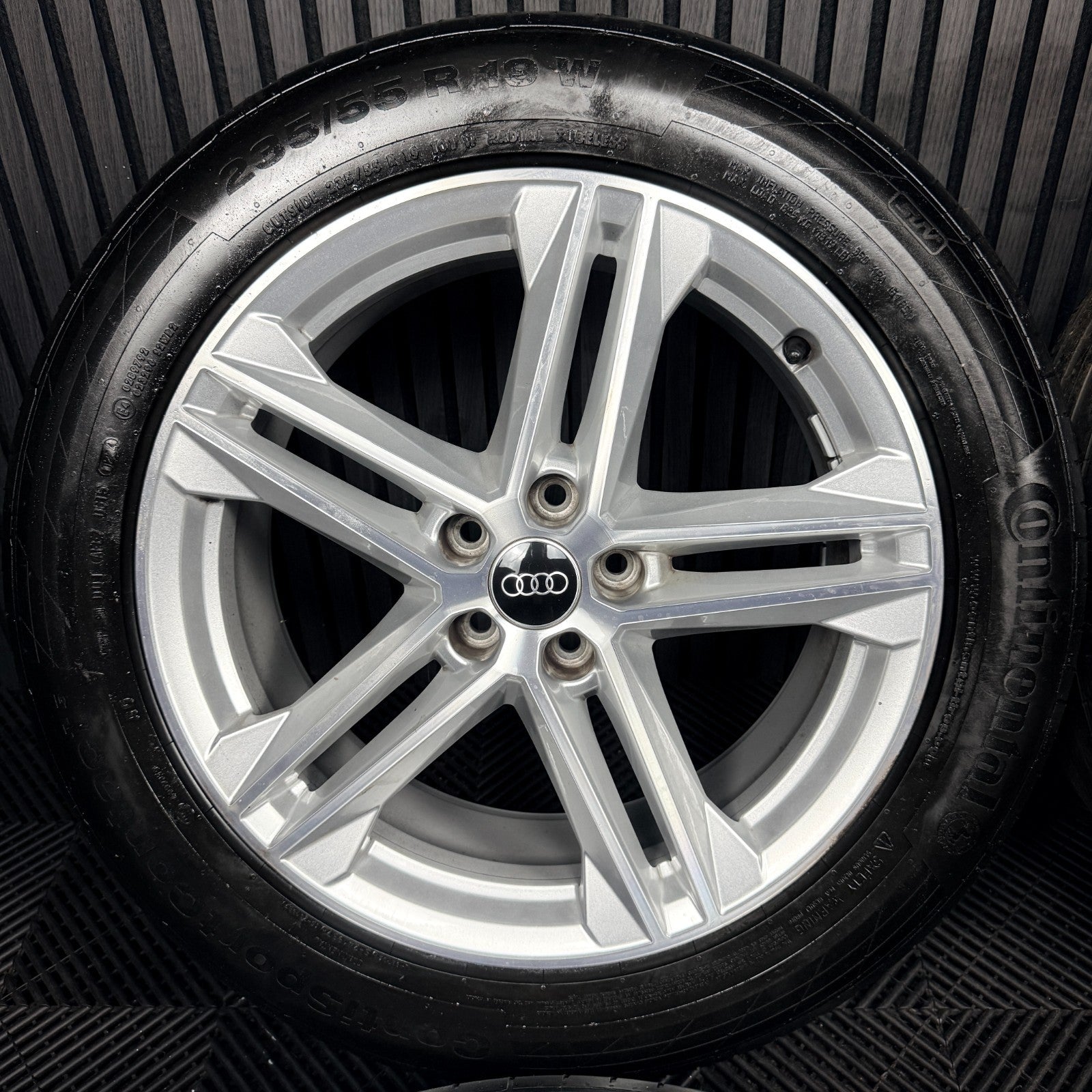 19'' Audi Q5 5 Double Spoke S Line Alloy Wheels Tyres 5X112 80A601025G Genuine