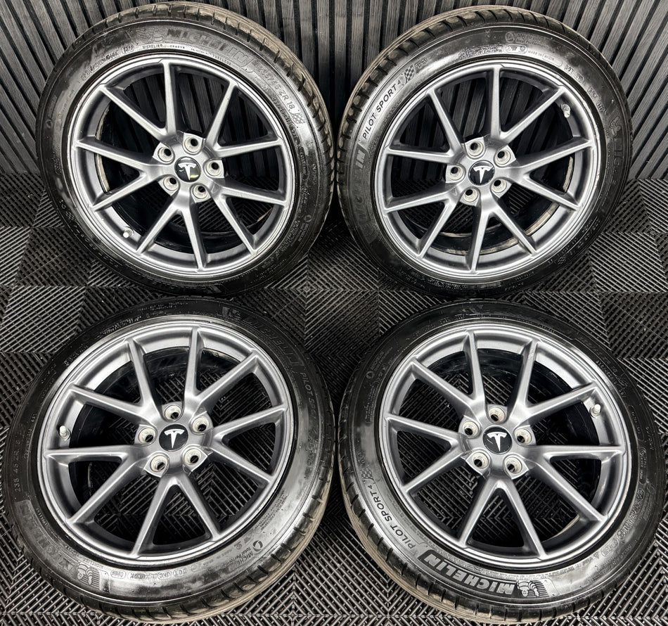 18'' Tesla Model 3 Grey Alloys Wheels Tyres 5X114.3 1044261-00-A Genuine