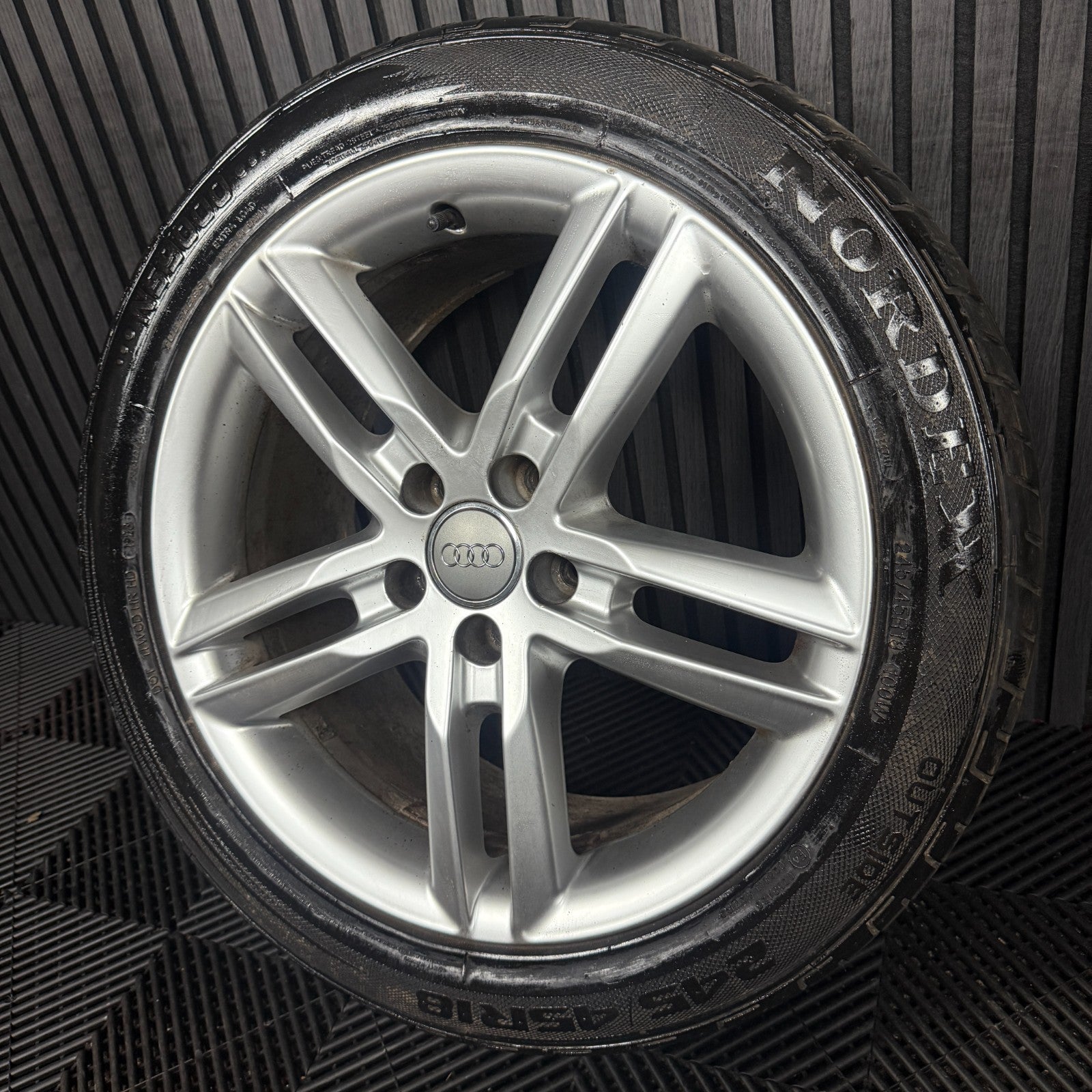 1X 18'' GENUINE AUDI A6 C7 S LINE SILVER ALLOYS WHEELS TYRES 4G0601025BL