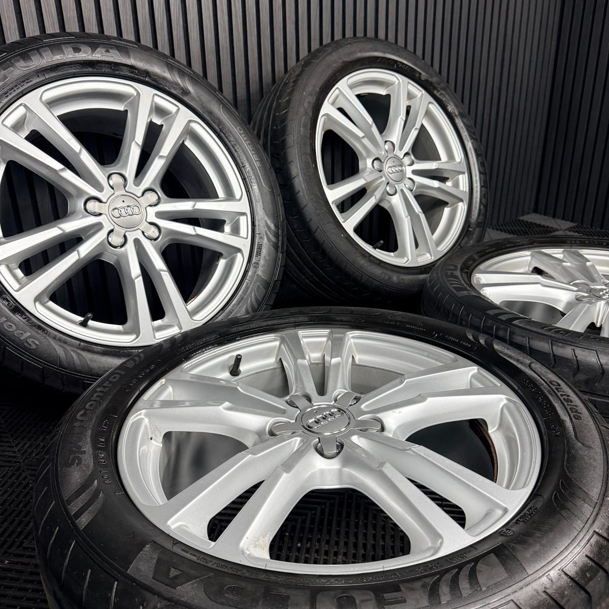18'' Audi Q3 S Line 5 Double Spoke Facelift Alloy Wheels Tyres Alloys Genuine