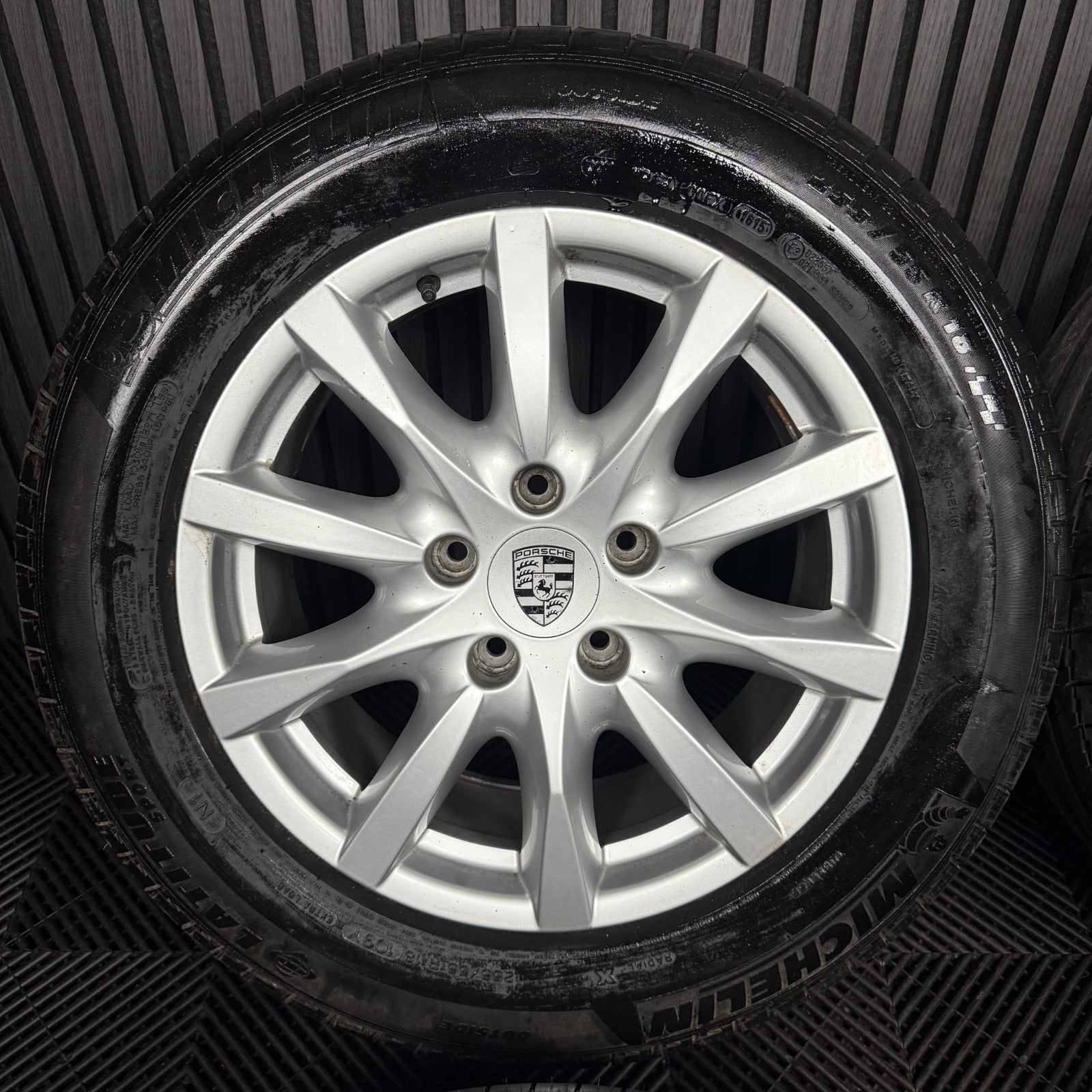 18'' GENUINE PORSCHE CAYENNE MULTISPOKE ALLOY WHEELS ALLOYS TYRES 7P5601025T