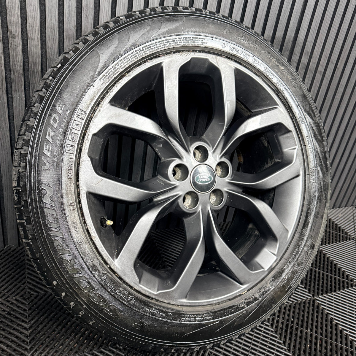 1X 19'' Land Rover Discovery Sport Evoque Grey Alloy Wheel Tyre Genuine