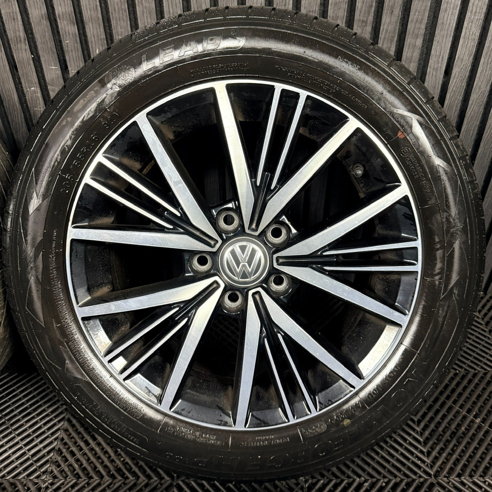 16'' VW Golf Mk7 Linas Mk8 Mk6 Alloy Wheels Tyres Alloys 5G0601025CD Genuine