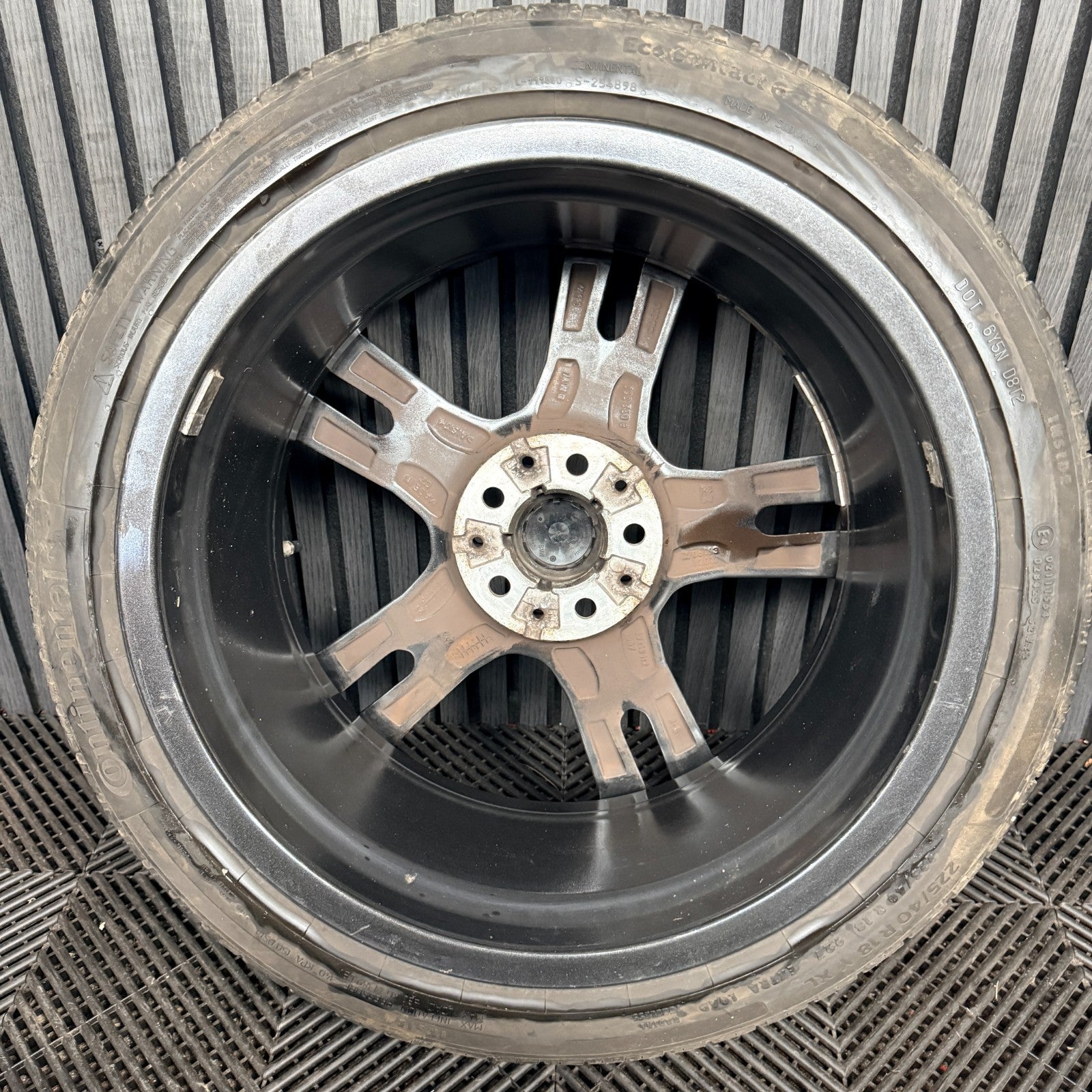 1x 18'' BMW 1 Series 819 M Sport 2 F40 F44 Alloy Wheels Tyre 8092352 Genuine OEM