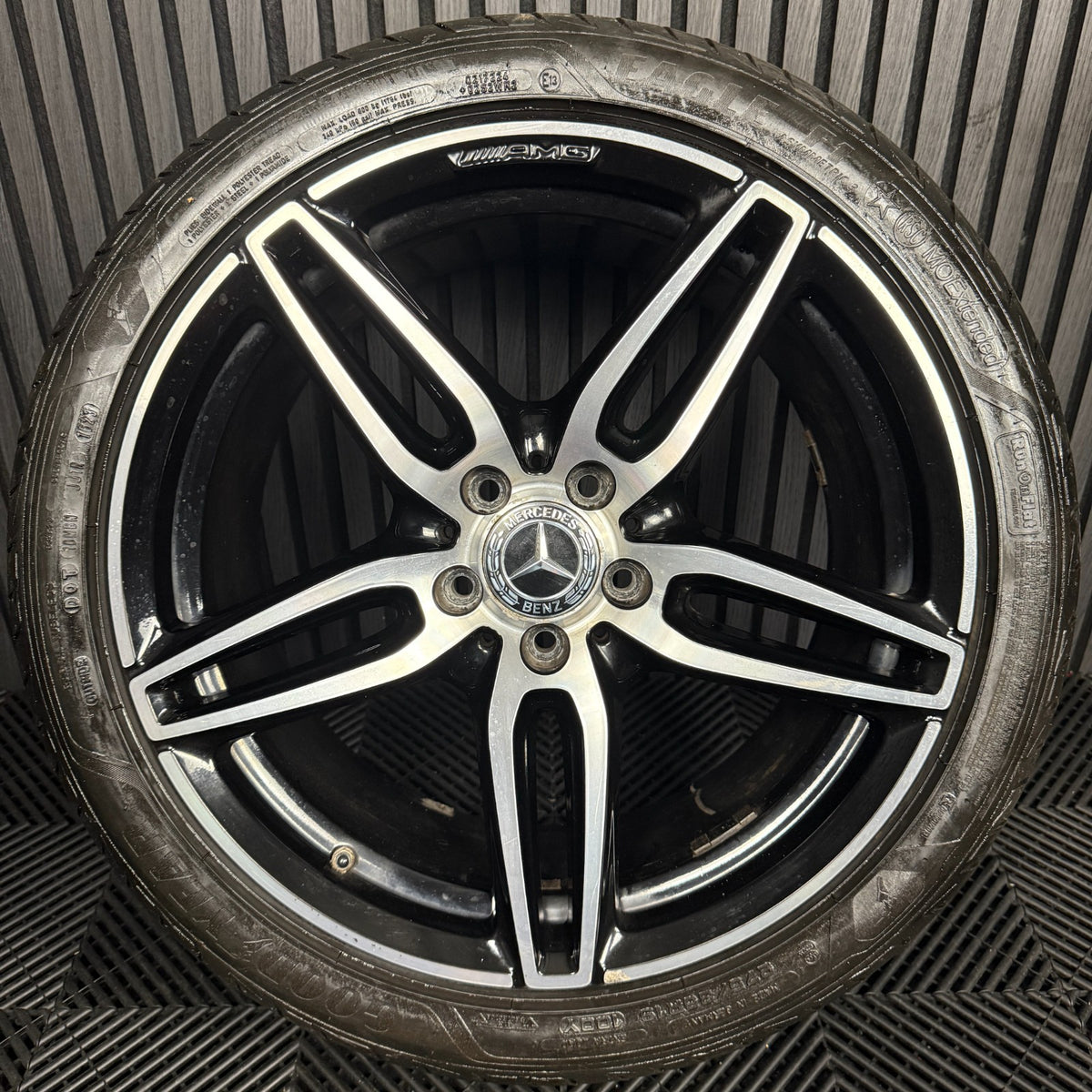 1X 19" GENUINE AMG MERCEDES E CLASS BLACK ALLOY WHEEL BACK W213 A2134012100 REAR