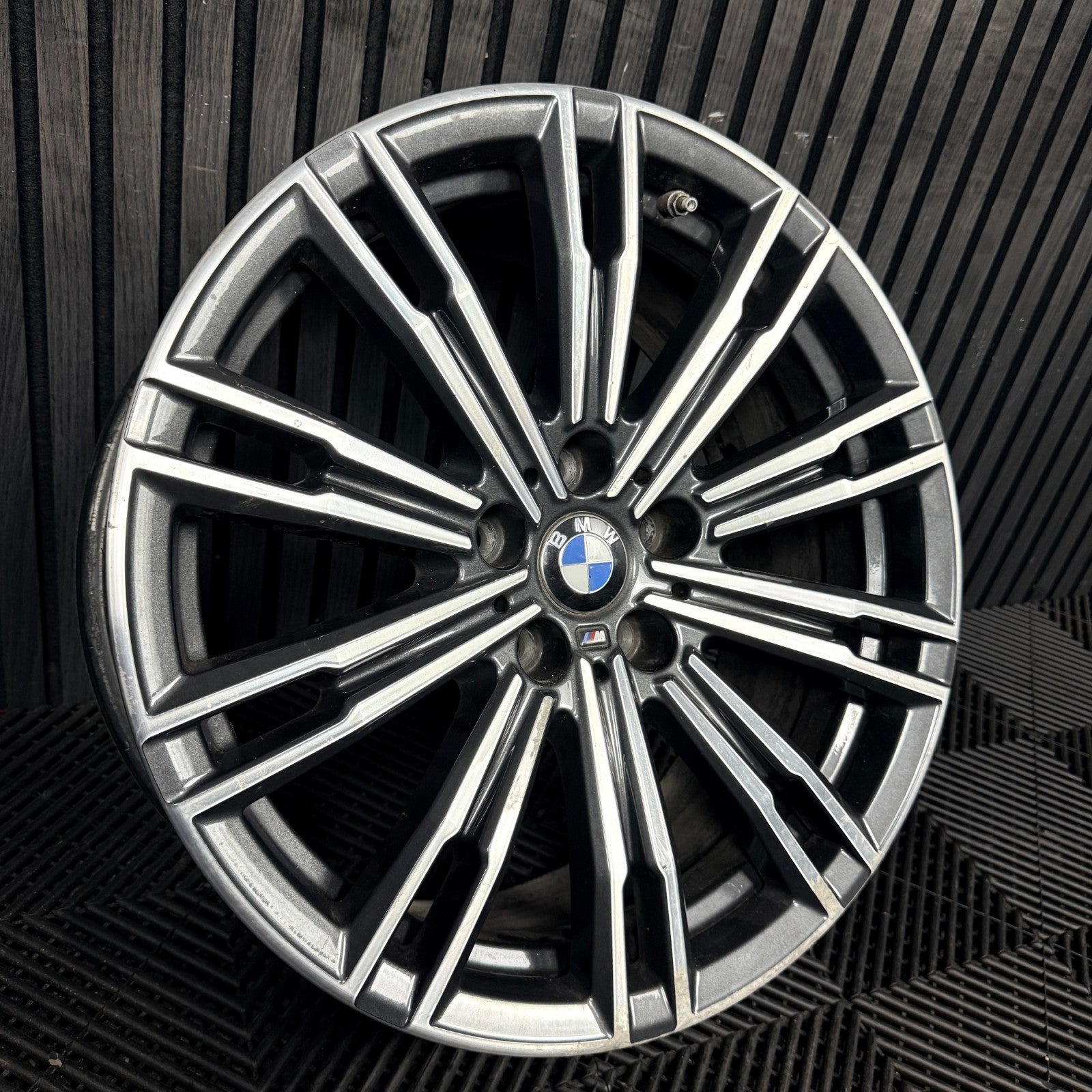 1X 18'' BMW 3 Series 790 M Sport G21 G20 Alloy Wheel Front 8089890 Genuine