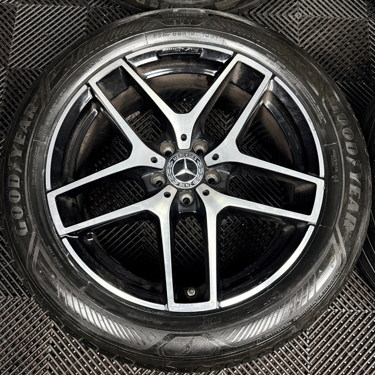 19'' Mercedes AMG GLC Black DC Sport Alloy Wheels Tyres Genuine A2534011800
