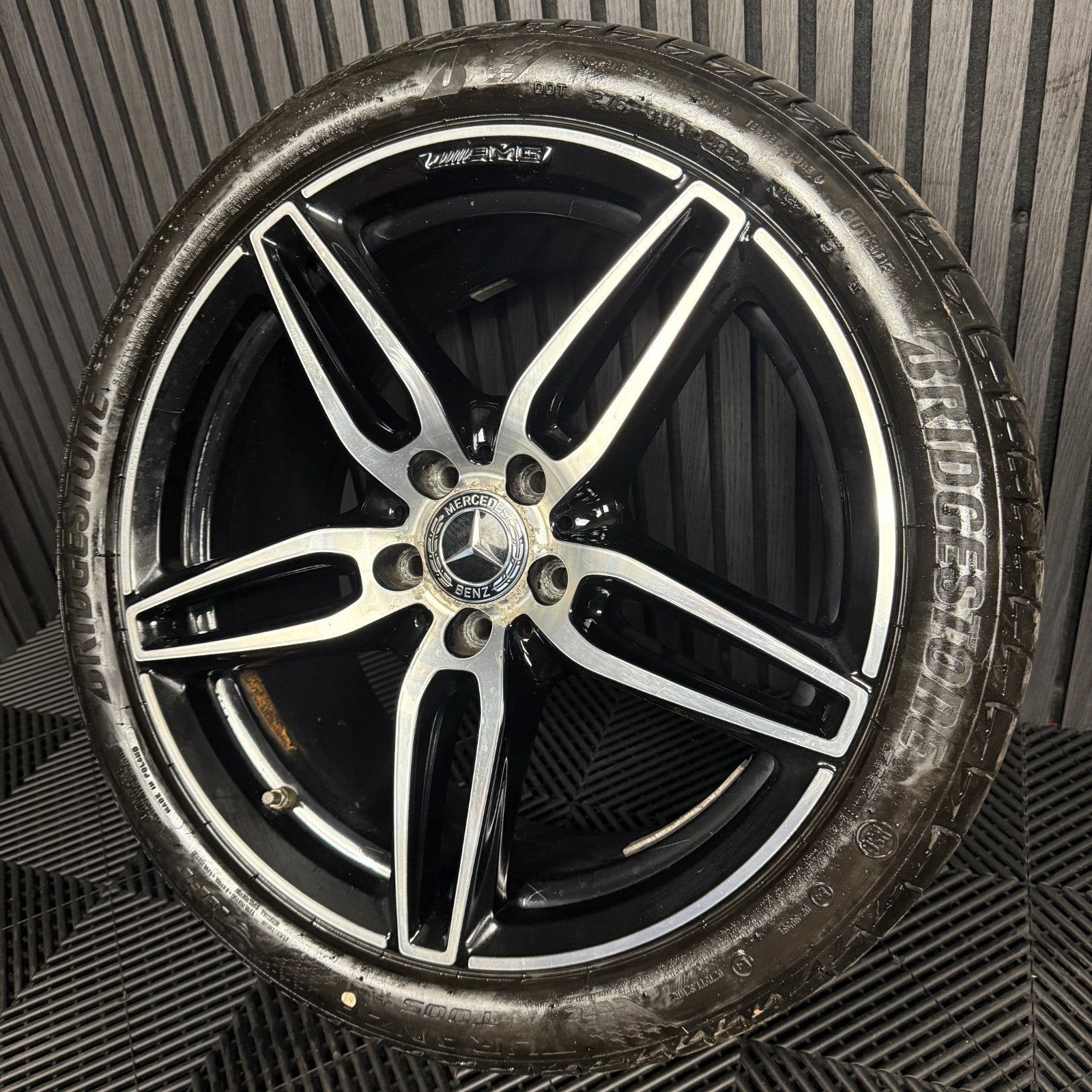 1X 19" GENUINE AMG MERCEDES E CLASS BLACK ALLOY WHEEL BACK W213 A2134012100 REAR