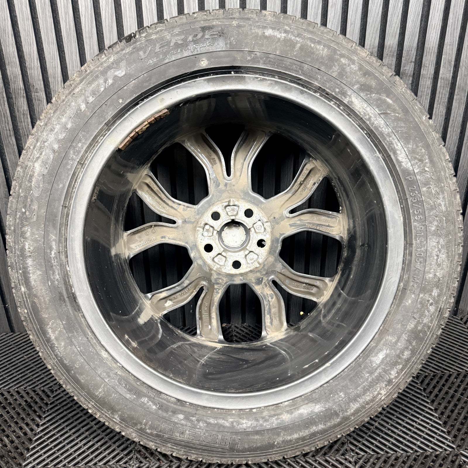 1X 19'' Land Rover Discovery Sport Evoque Grey Alloy Wheel Tyre Genuine