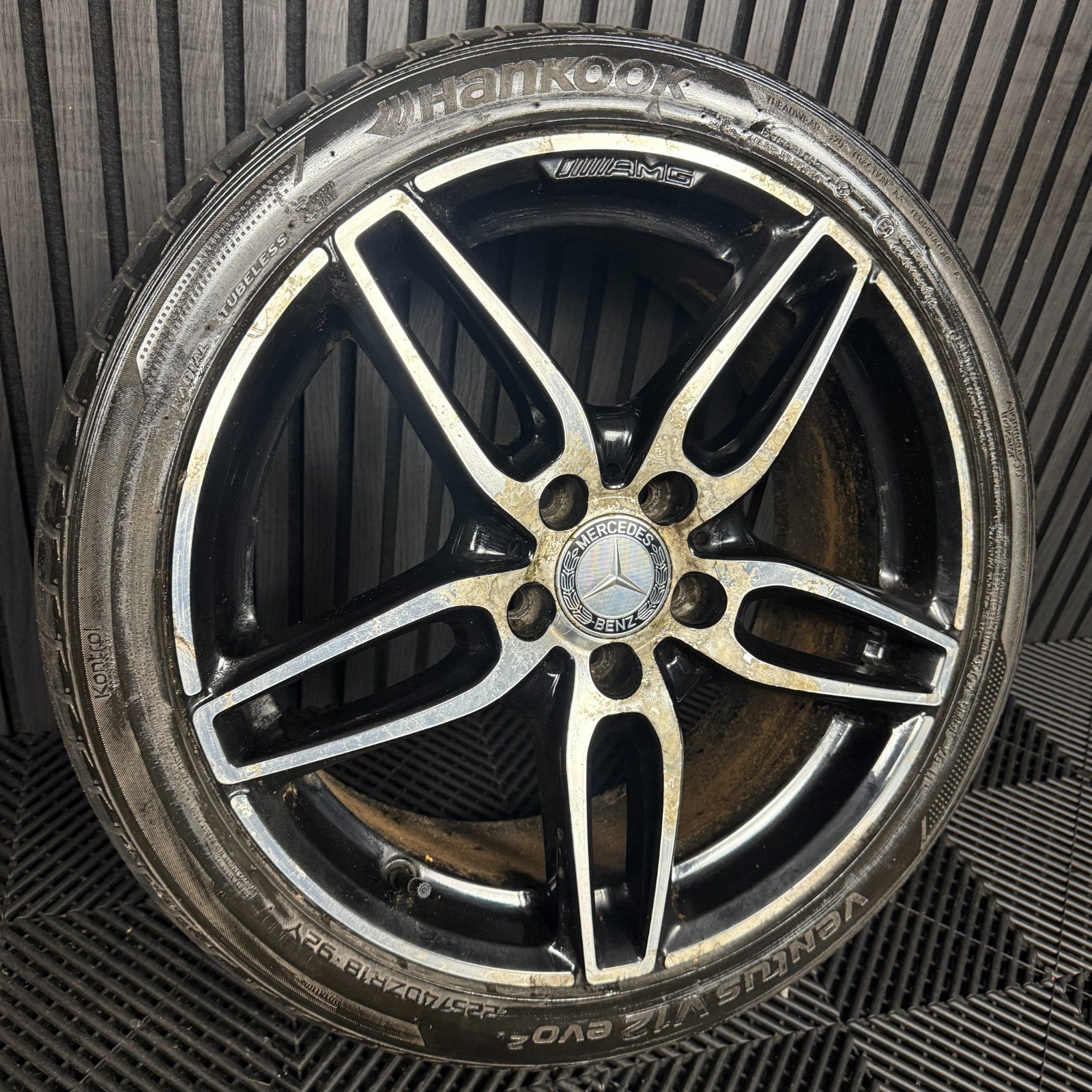 1X 18'' GENUINE AMG MERCEDES A B CLASS CLA BLACK DC ALLOY WHEEL TYRE A1764010700