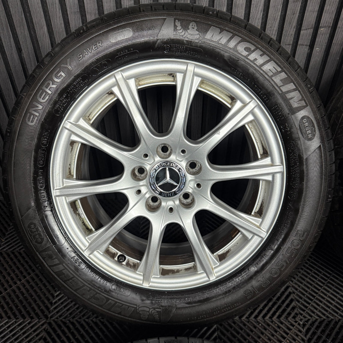 16'' GENUINE MERCEDES C CLASS W205 SILVER ALLOY WHEELS TYRES ALLOYS A2054012400