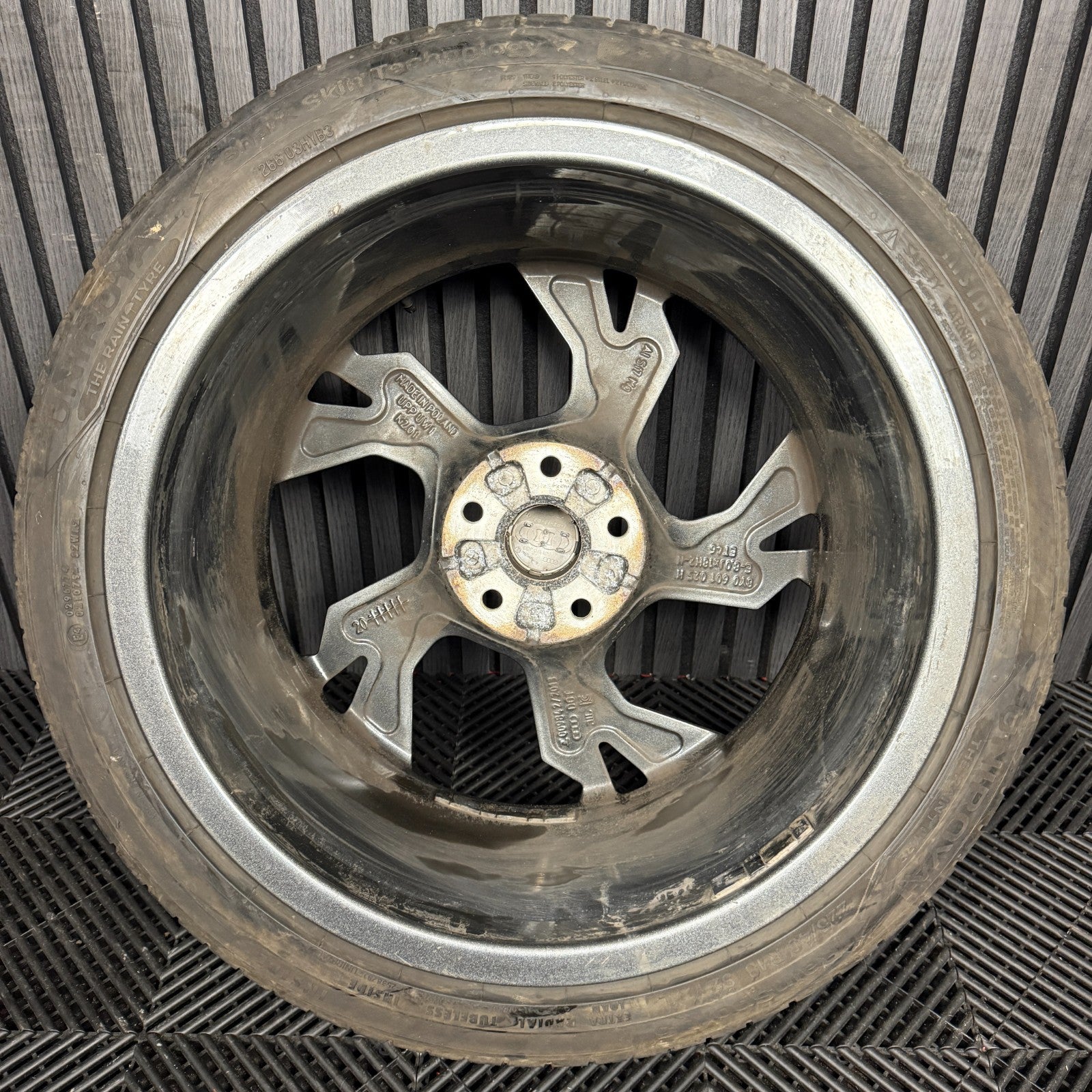 1X 18'' GENUINE AUDI A3 GREY DC ALLOY WHEEL TYRE 8Y0601025H SINGLE SPARE