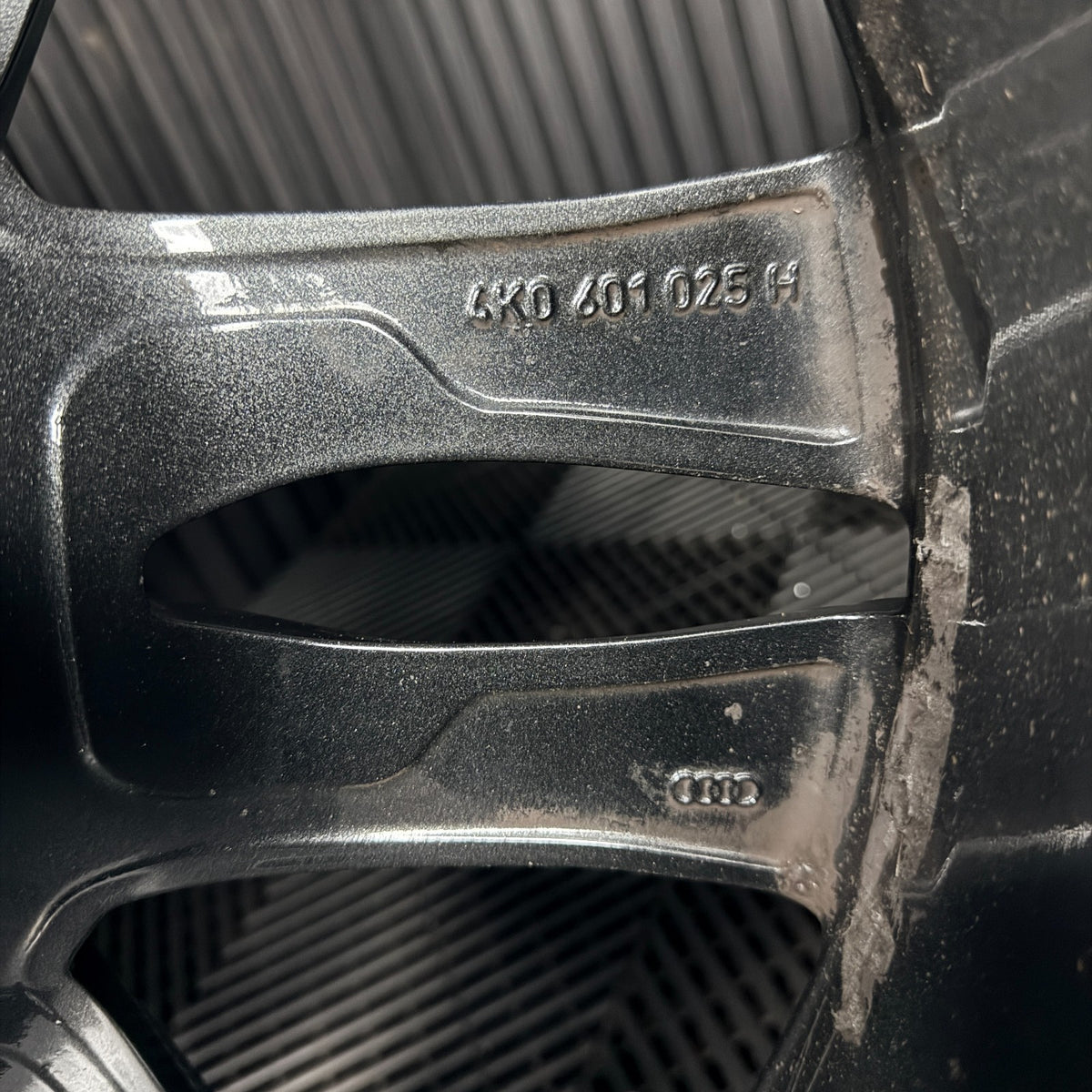 19'' Audi A6 C8 S Line 5 Double Spoke Alloy Wheels Tyres 4K0601025H Genuine