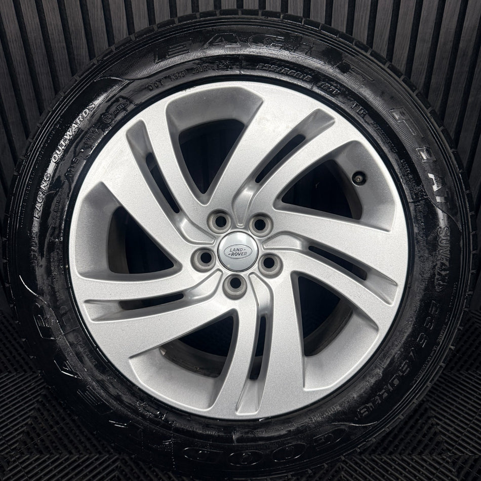 1X 18'' Land Rover Discovery Sport Evoque Alloy Wheel Tyre Genuine KBD2-1007-DA