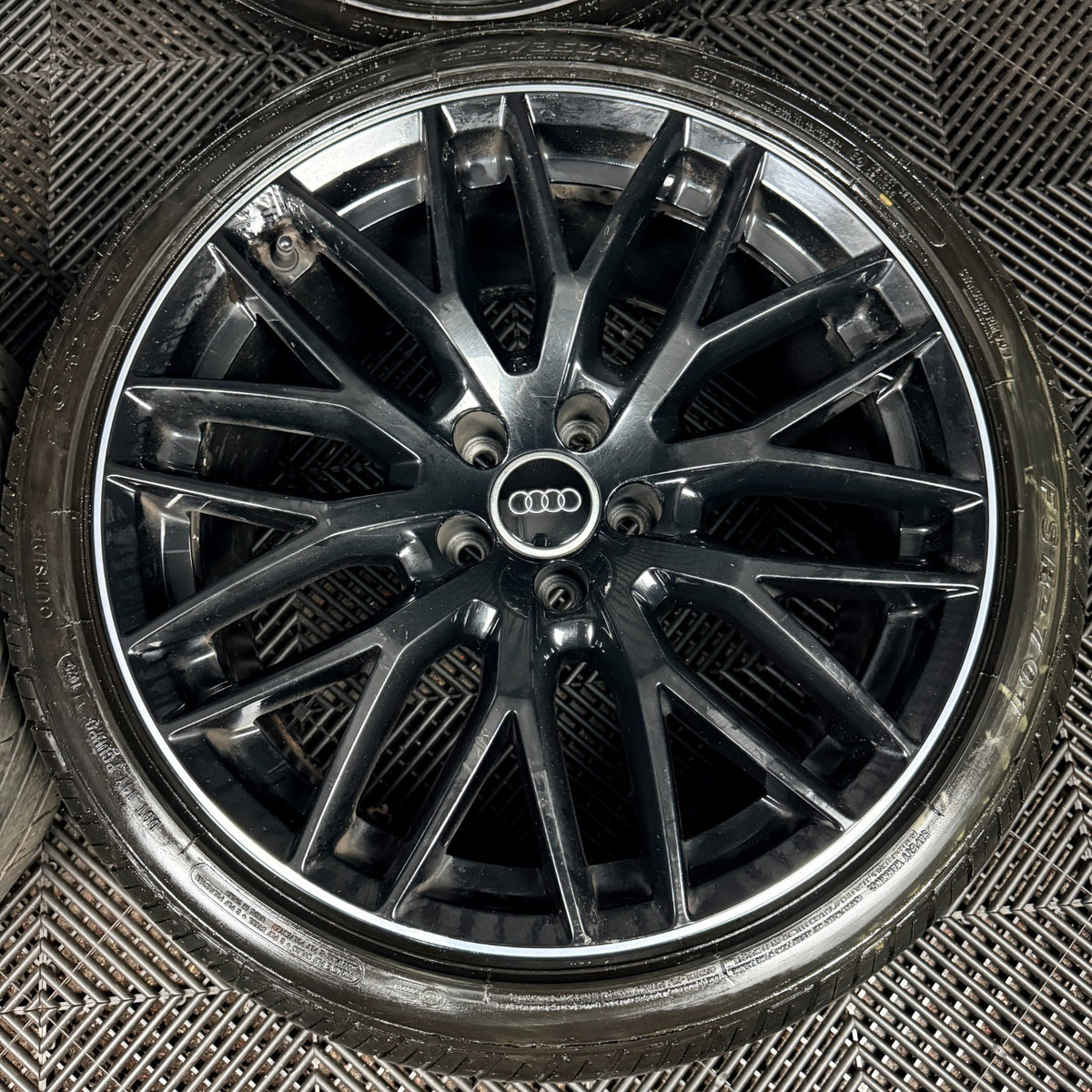 19'' Audi A5 S Line S5 Black Editions Wheel Alloys Tyres 8T0601025DL Genuine
