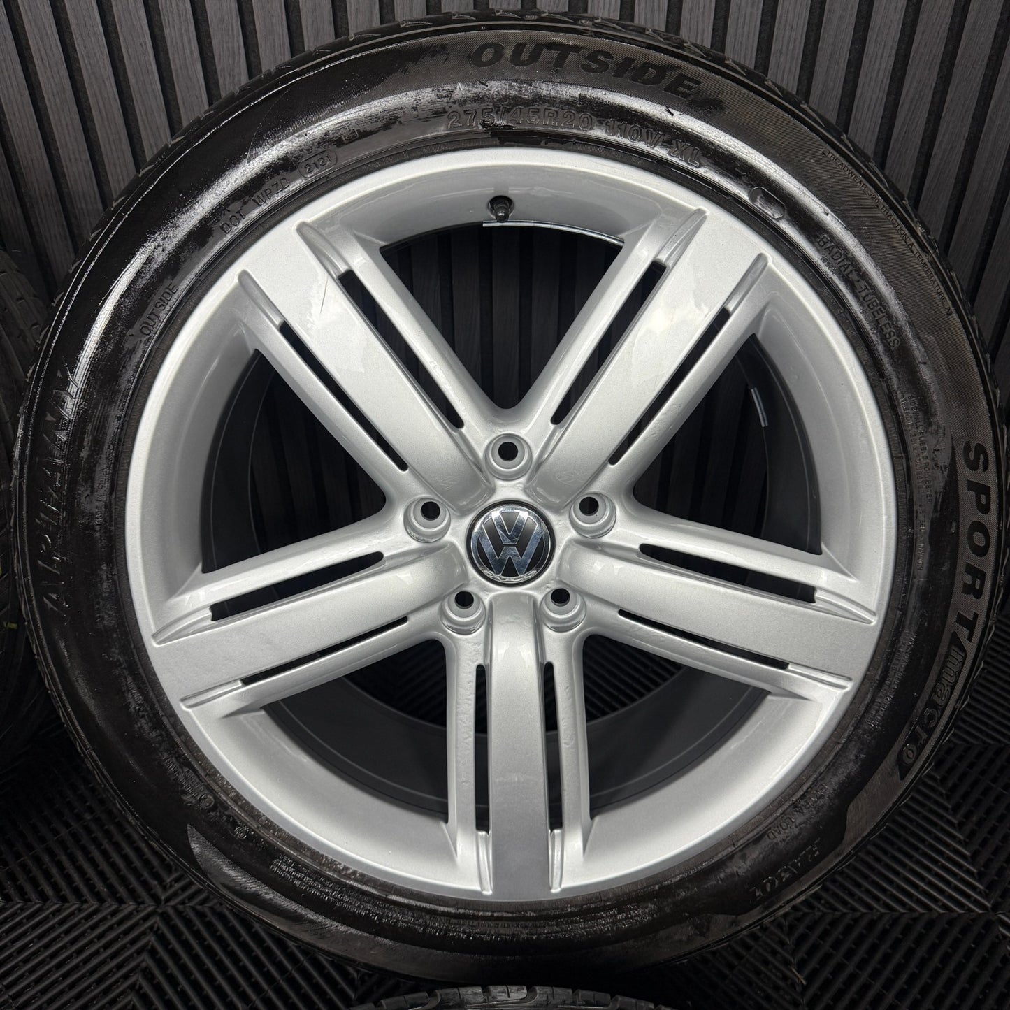 20'' GENUINE VW TOUAREG METROPOLITAN SILVER ALLOY WHEELS ALLOYS TYRES 7P6601025G