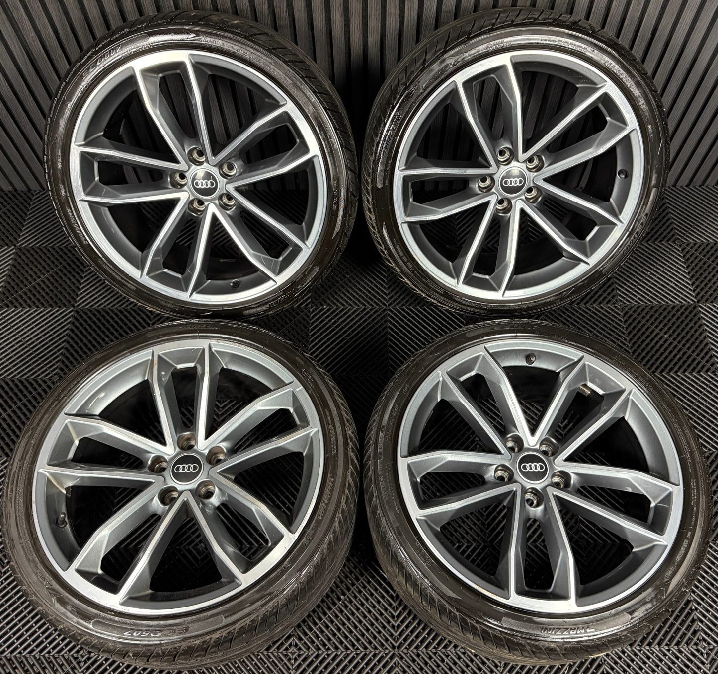 19'' GENUINE AUDI A5 S LINE S5 ALLOY WHEELS ALLOYS TYRES 8W0601025DF