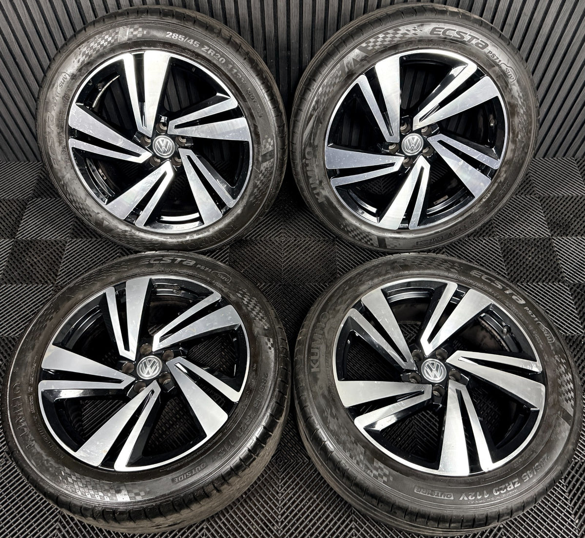 20'' VW Touareg Nevada Black DC Alloy Wheels Alloys Tyres Q7 760601025S Genuine