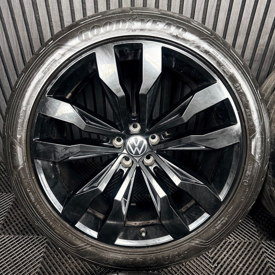 21'' VW Touareg Suzuka Black R Line Wheels Alloys Tyres Q7 760601025D Genuine