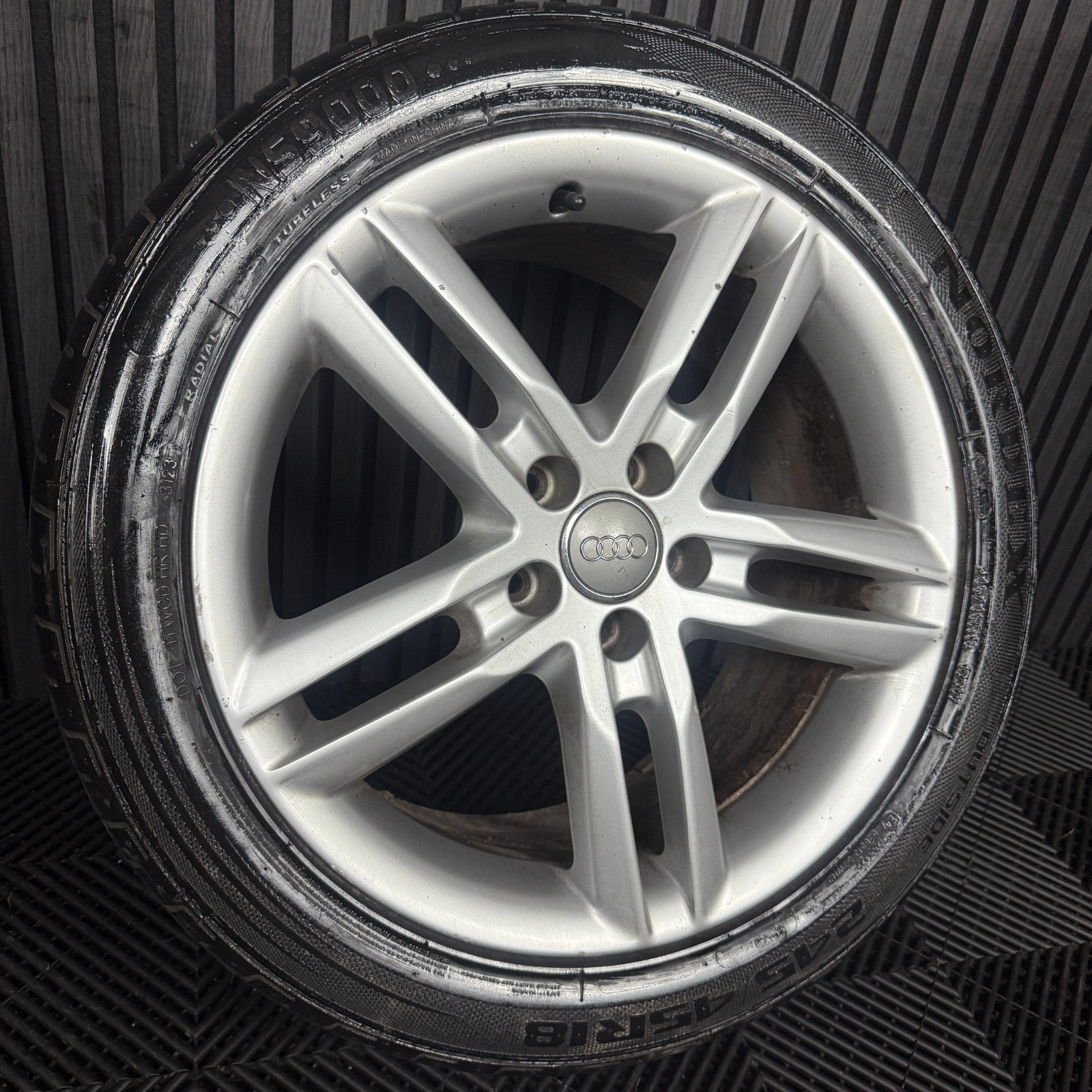 1X 18'' GENUINE AUDI A6 C7 S LINE SILVER ALLOYS WHEELS TYRES 4G0601025BL