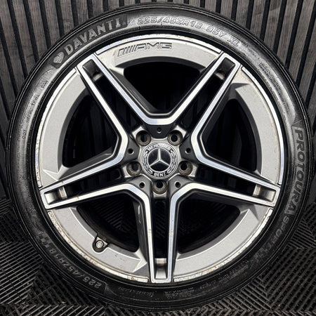 1X 18'' AMG Mercedes A Class CLA W177 Sport Alloy Wheel Tyre A1774011500 Genuine
