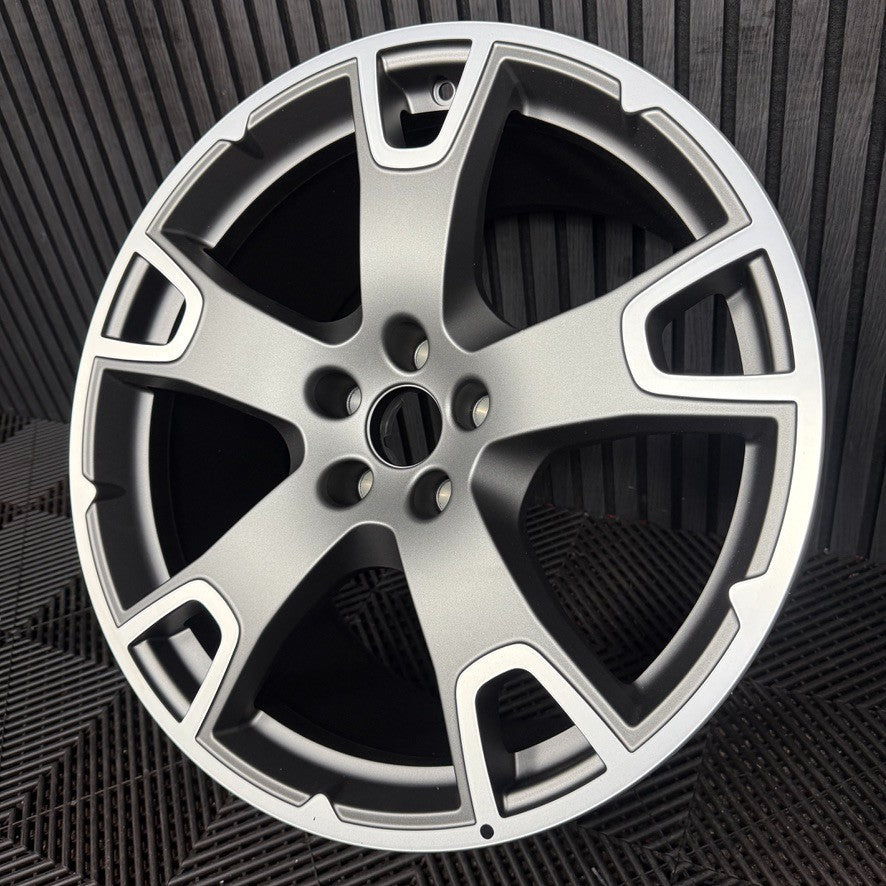 1X 20'' Maserati Levante 670044708 Alloy Wheel Single Rear Genuine