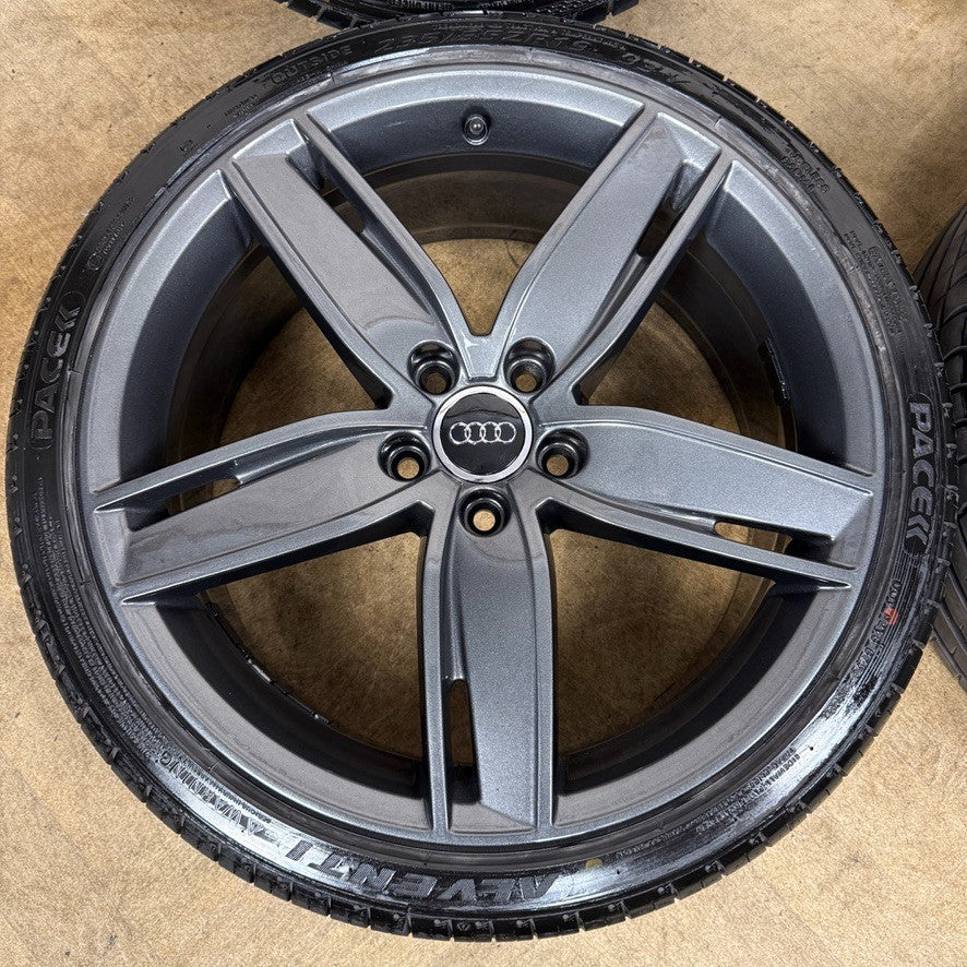 19'' GENUINE AUDI S3 A3 S LINE GREY ALLOY WHEELS ALLOYS TYRES 8V0601025AS