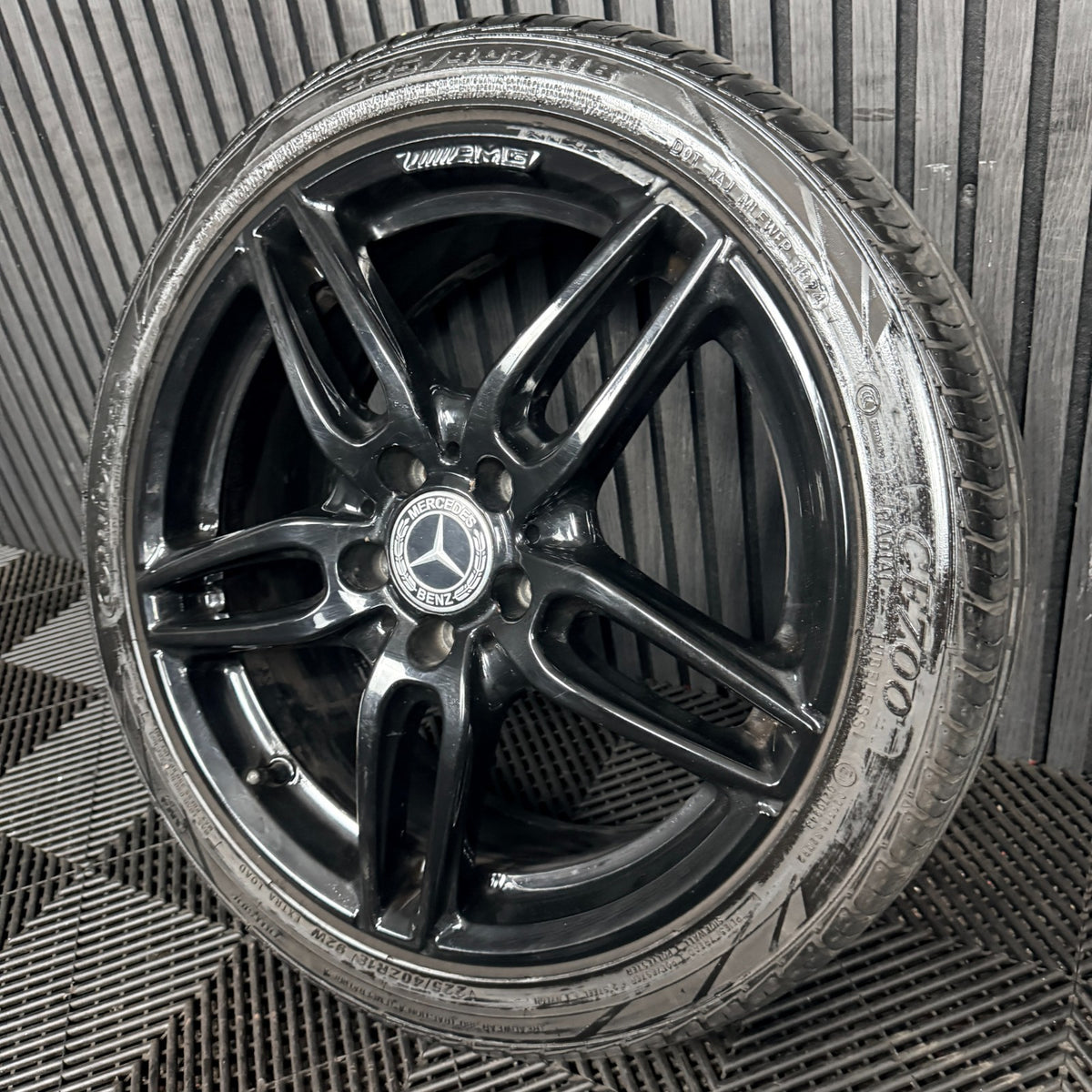 1X 18'' Mercedes AMG A Class CLA Black W176 Alloy Wheel Tyre A1764010700 Genuine