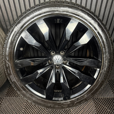 21'' GENUINE VW TOUAREG SUZUKA BLACK R LINE WHEELS ALLOYS TYRES Q7 760601025D