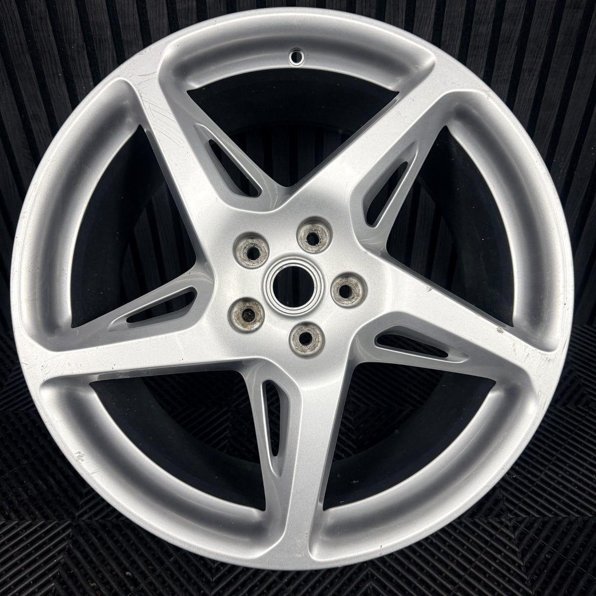 1X 20'' Ferrari 458 Italia Spider Alloy Wheel 5 Spoke Rear 282333 282335 Genuine