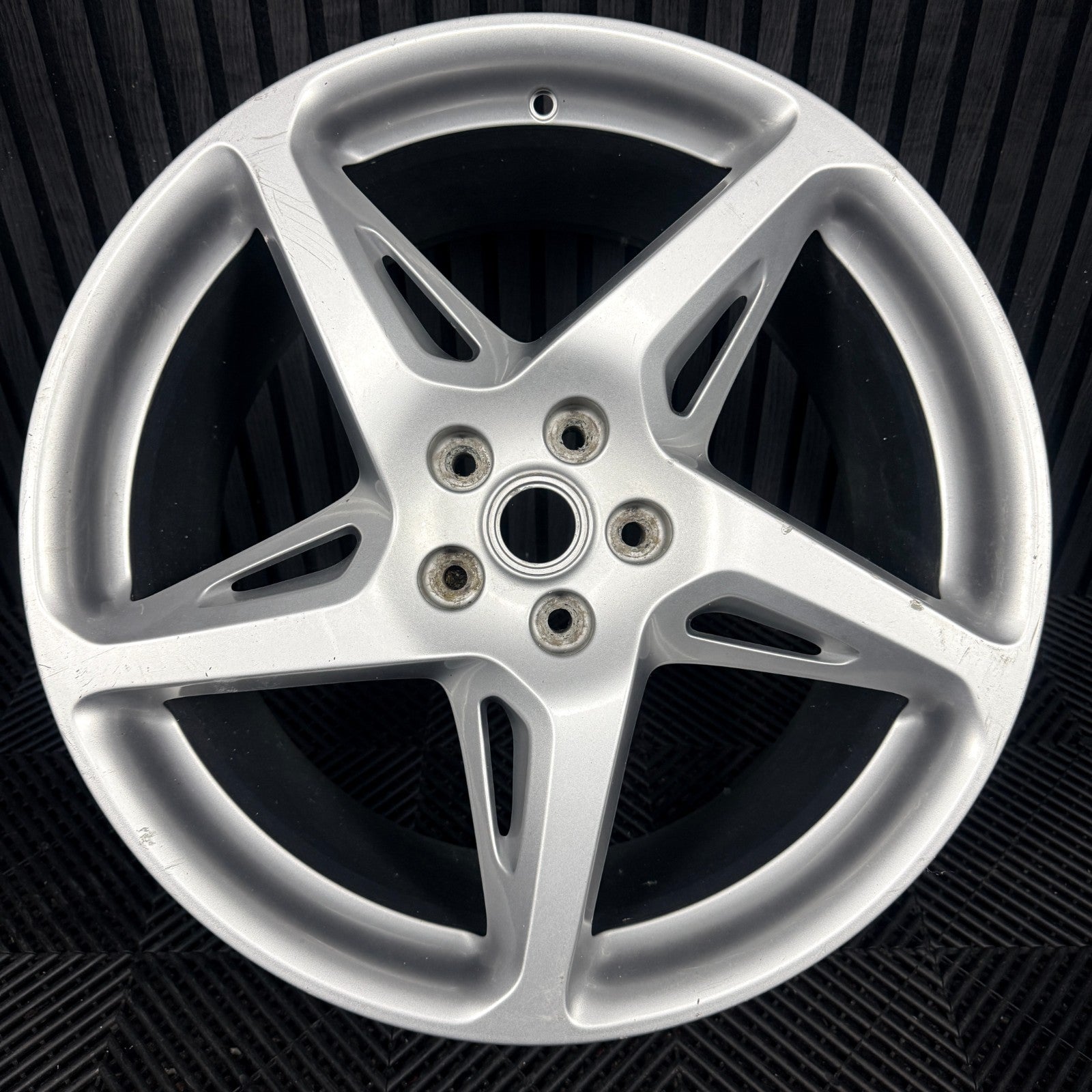 1X 20'' Ferrari 458 Italia Spider Alloy Wheel 5 Spoke Rear 282333 282335 Genuine