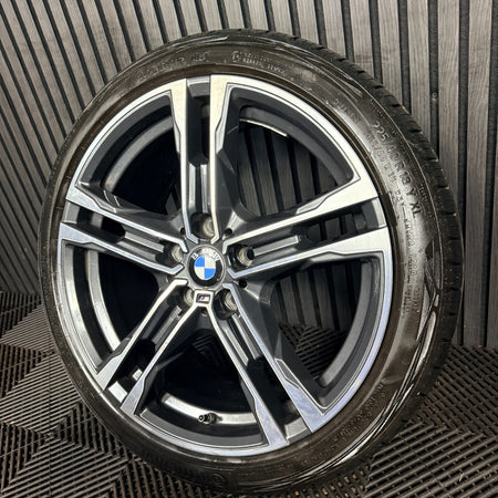 1x 18'' BMW 1 Series 819 M Sport 2 F40 F44 Alloy Wheels Tyre 8092352 Genuine OEM