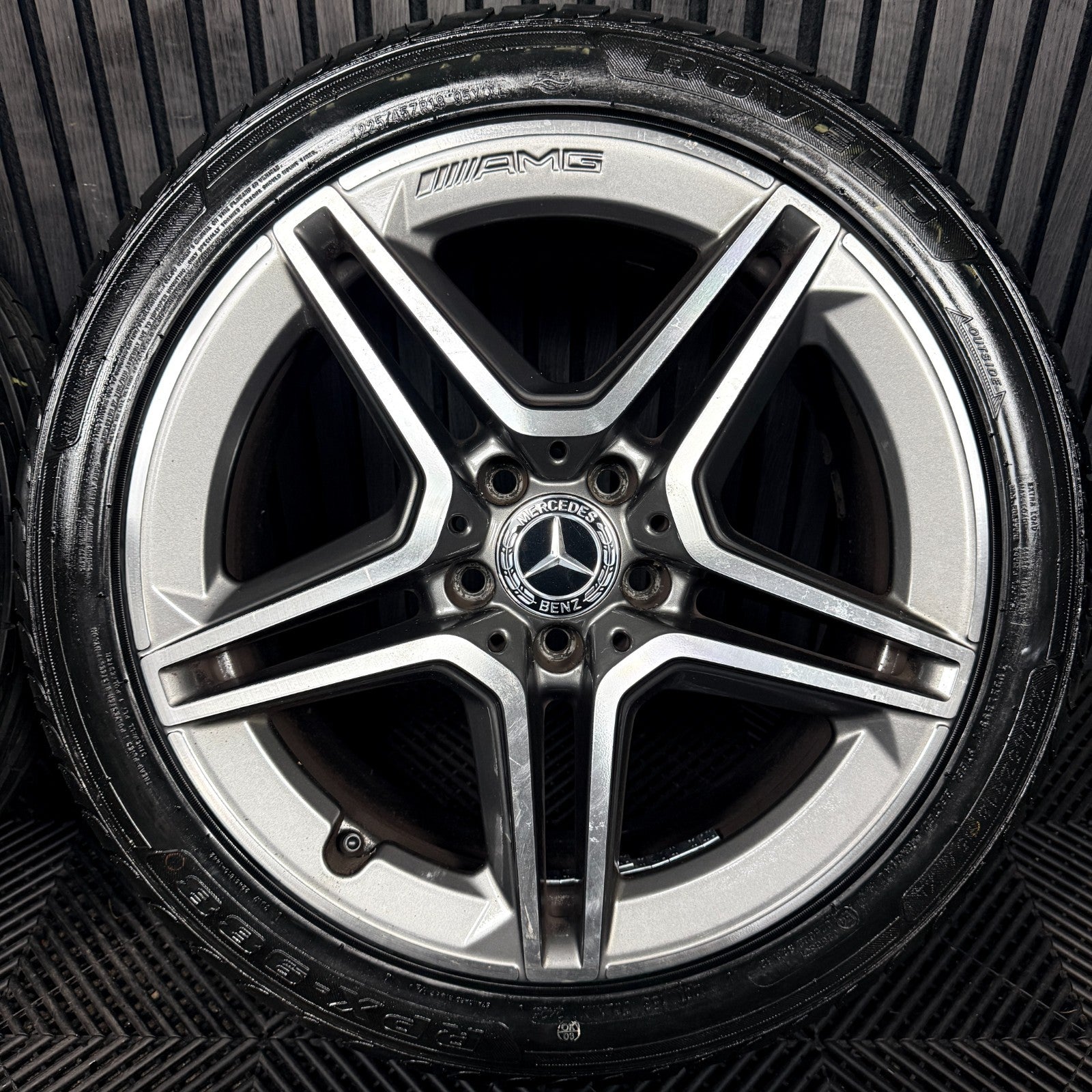 18'' Mercedes AMG C Class W205 Grey 5 Spoke Alloy Wheels Tyres Alloys Genuine