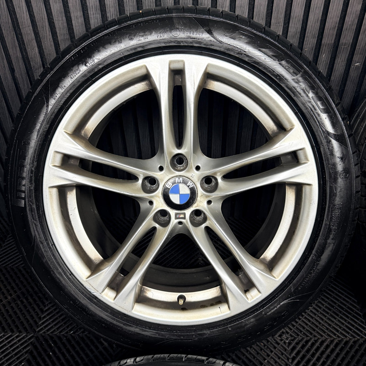 18'' BMW 5 Series 613 Silver M Sport F10 F11 Alloy Wheels Tyres Alloys Genuine