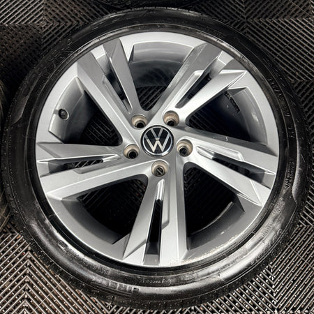 17'' VW Golf Valencia MK8 MK7 MK6 R Line Wheels Tyres Alloys 5H0601025AF Genuine