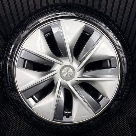 19'' Tesla Model Y Silver Alloy Wheels with Caps 1188222-00-B Genuine