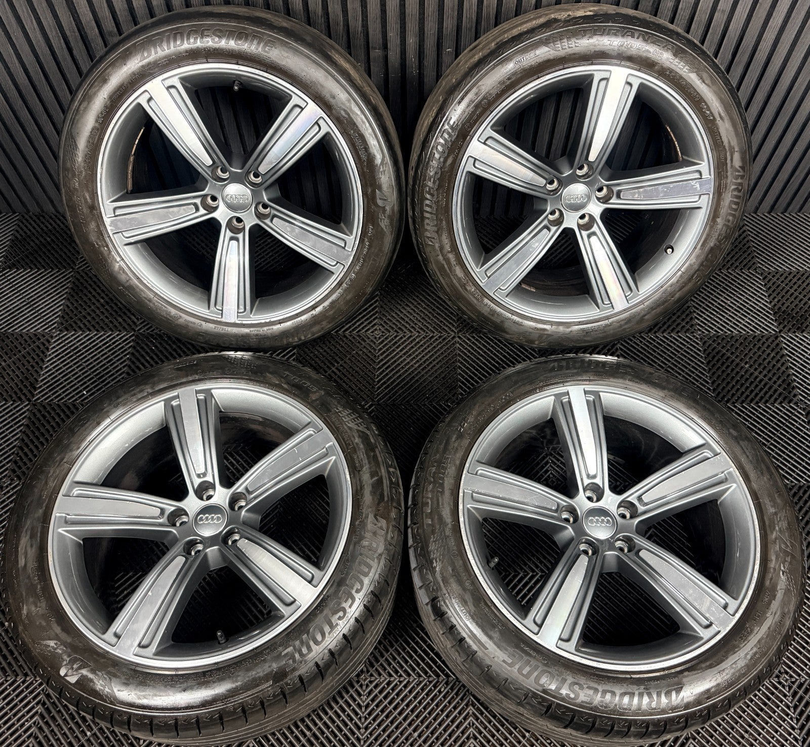 19’’ Audi A8 Grey DC 5 Spoke D5 4n Alloy Wheels Tyres 4N0601025N Genuine