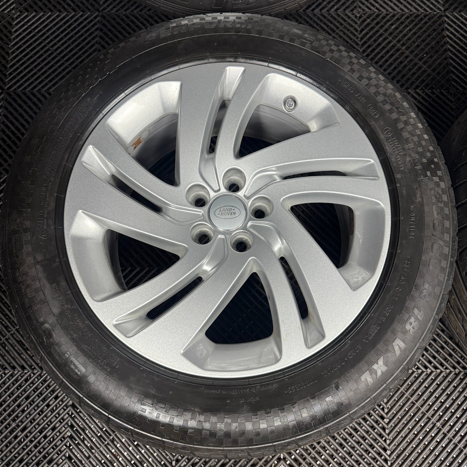 18'' GENUINE RANGE ROVER EVOQUE SILVER DISCOVERY SPORT LAND ALLOY WHEELS TYRES