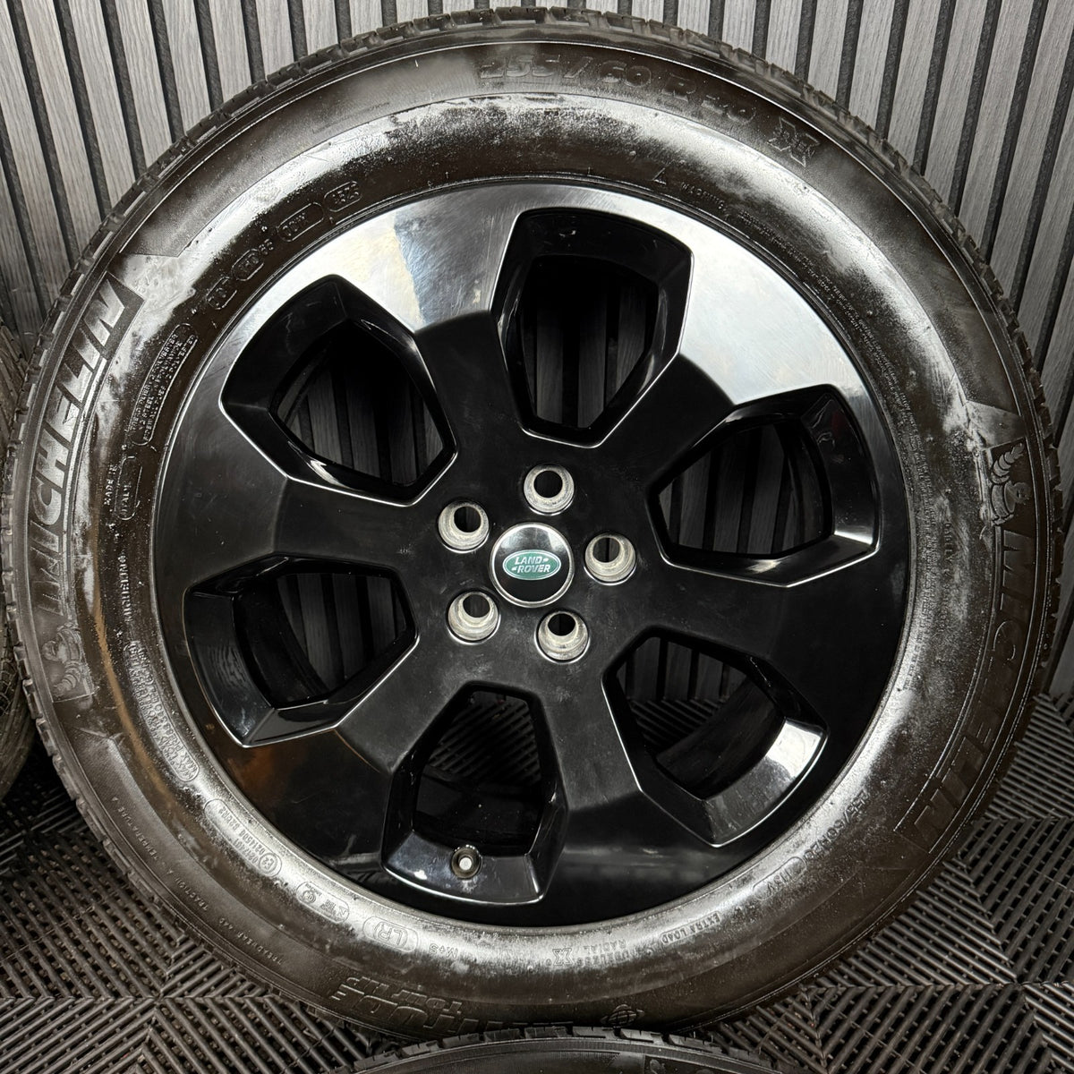 20'' GENUINE LAND ROVER DEFENDER 6 SPOKE BLACK 6011 ALLOY WHEELS TYRES ALLOYS