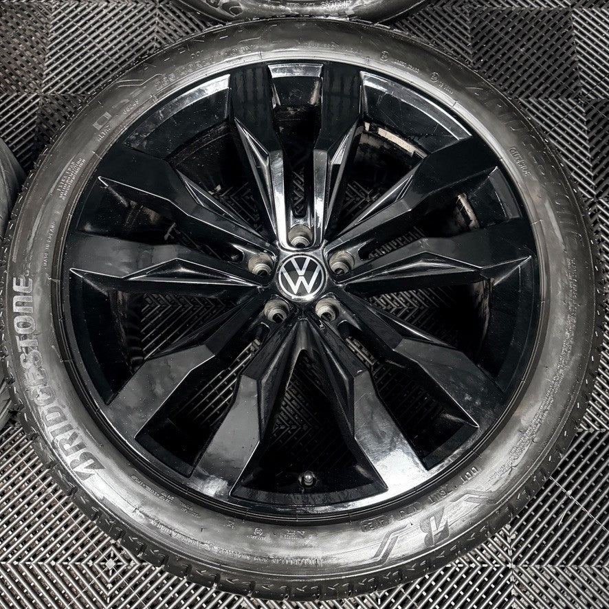 21'' VW Touareg Suzuka Black R Line Alloy Wheels Tyres Q7 760601025D Genuine