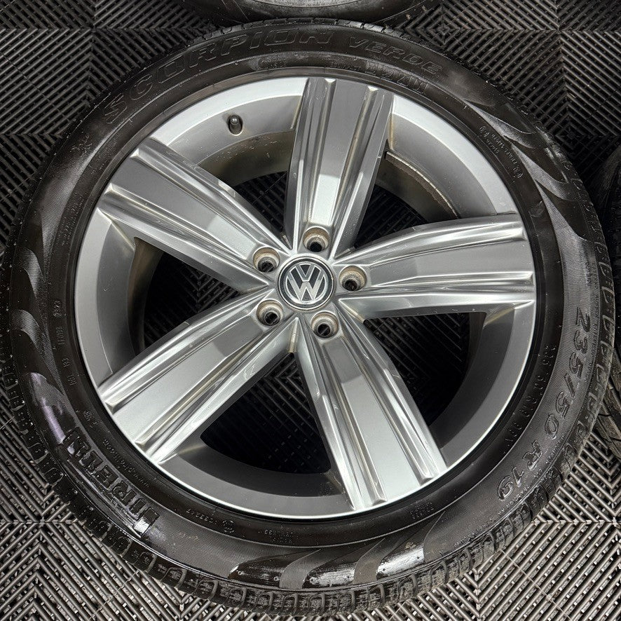 19'' GENUINE VW TIGUAN VICTORIA MK2 ALLOY WHEELS TYRES ALLOYS 5NA601025Q