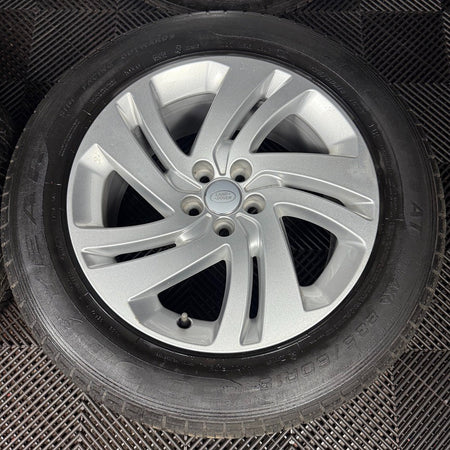 18'' GENUINE RANGE ROVER EVOQUE SILVER DISCOVERY SPORT LAND ALLOY WHEELS TYRES