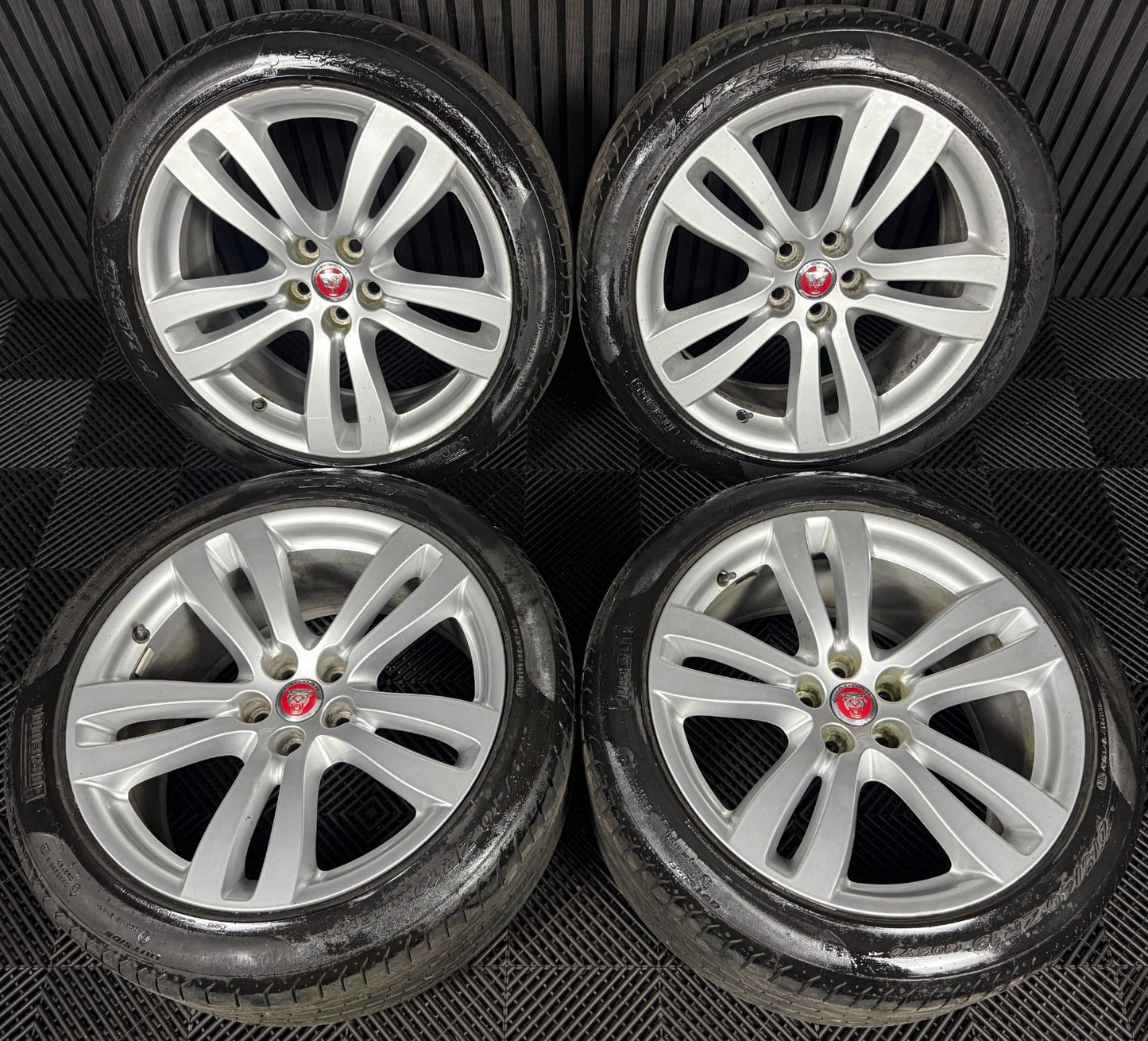 19'' GENUINE JAGUAR XK TOBA X351 ALLOY WHEELS TYRES BW9M-1007-JB KA