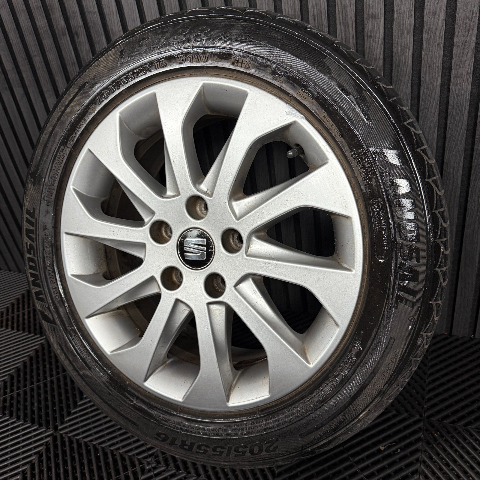 1X 16'' GENUINE SEAT LEON MK3 ALLOY WHEEL TYRE SPARE SINGLE 5F0601025A