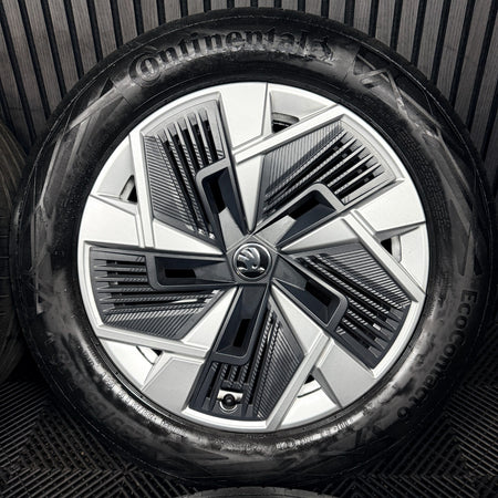 18'' Skoda Kodiaq Alloy Wheels Tyres Plastic Inserts MK2 57H601025 Genuine